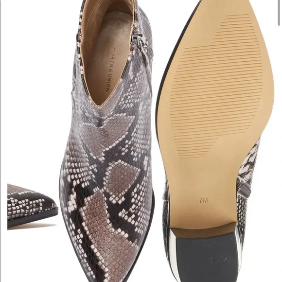 Braxten Snake Embossed Block Heel Bootie
14TH AND UNION - Picture 2 of 7